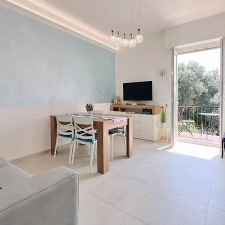 Apartament Bilocale Italia Con Vista Mare